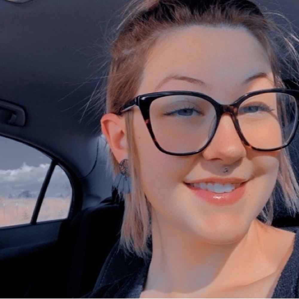 Meet your Posher, Baylee